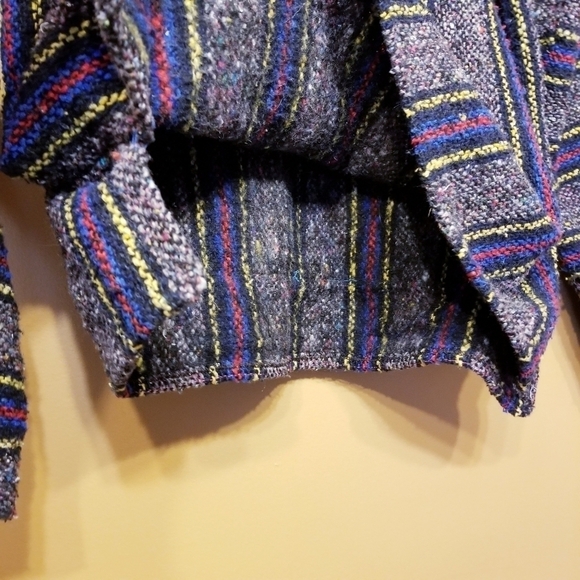 Frank's Textiles | Women's Gray Striped Burlap Pullover Hoodie (Size Large) - Picture 6 of 8